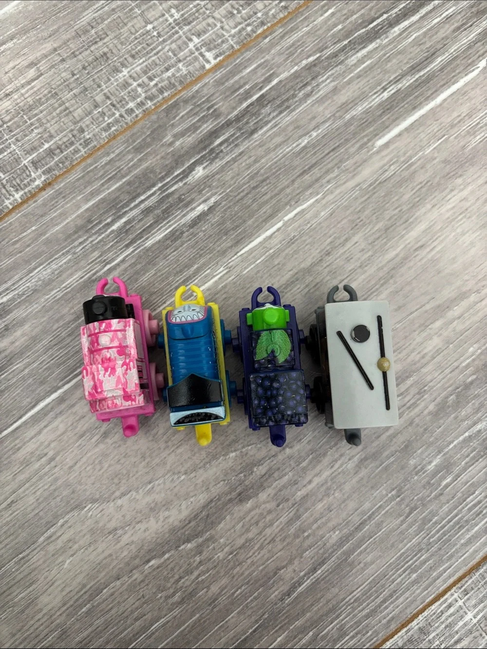 Lot of Thomas Minis